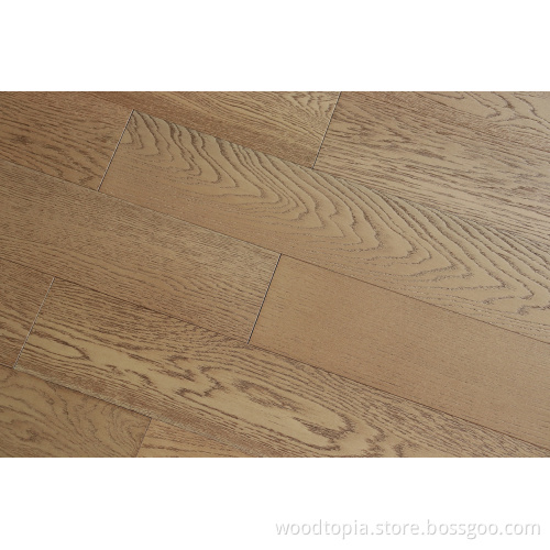 Oak high quality wood flooring with UV Lacquered